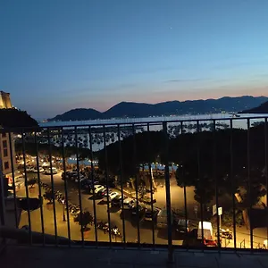 la-soffitta-sul-golfo.hotelitalianriviera.com/